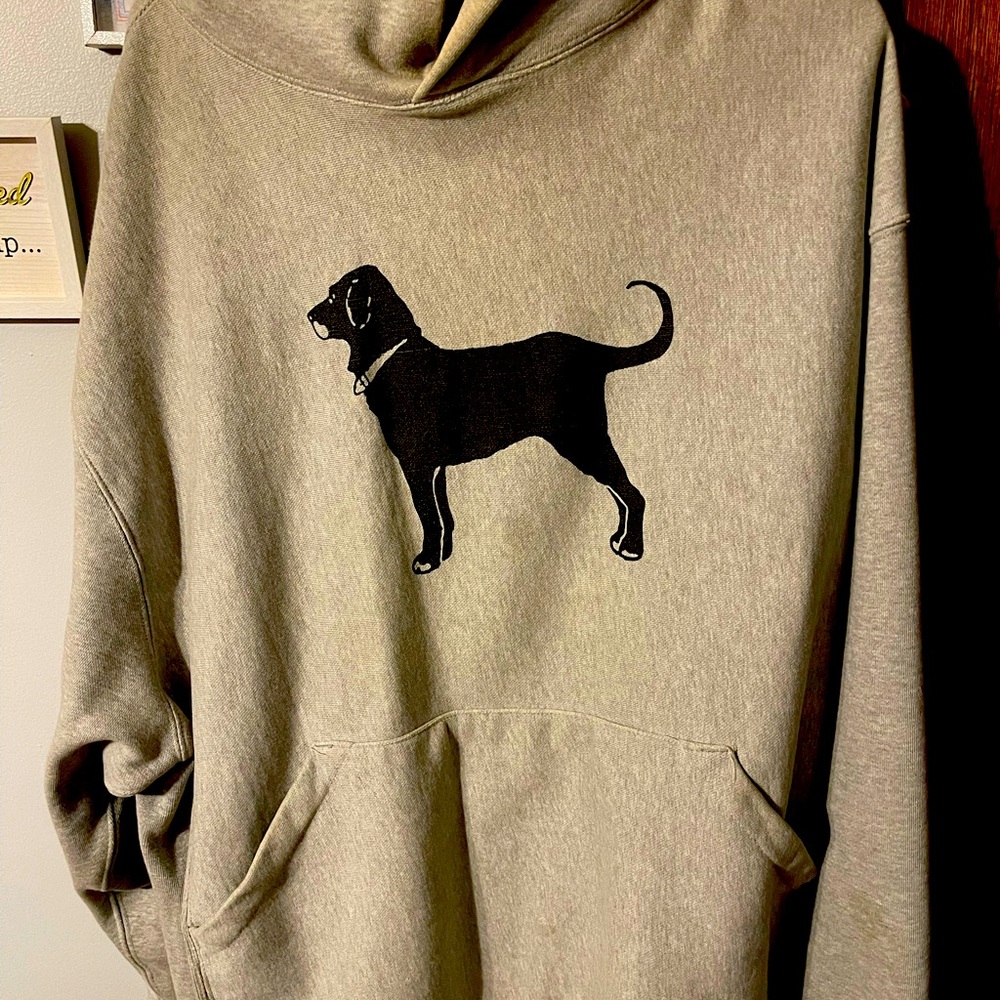 Big black dog hoodie size XL
